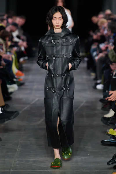 Look 9